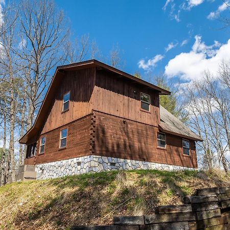 Dudley III By Avantstay Cosy Mountain Home W Hot Tub Great Views Pigeon Forge Exterior photo