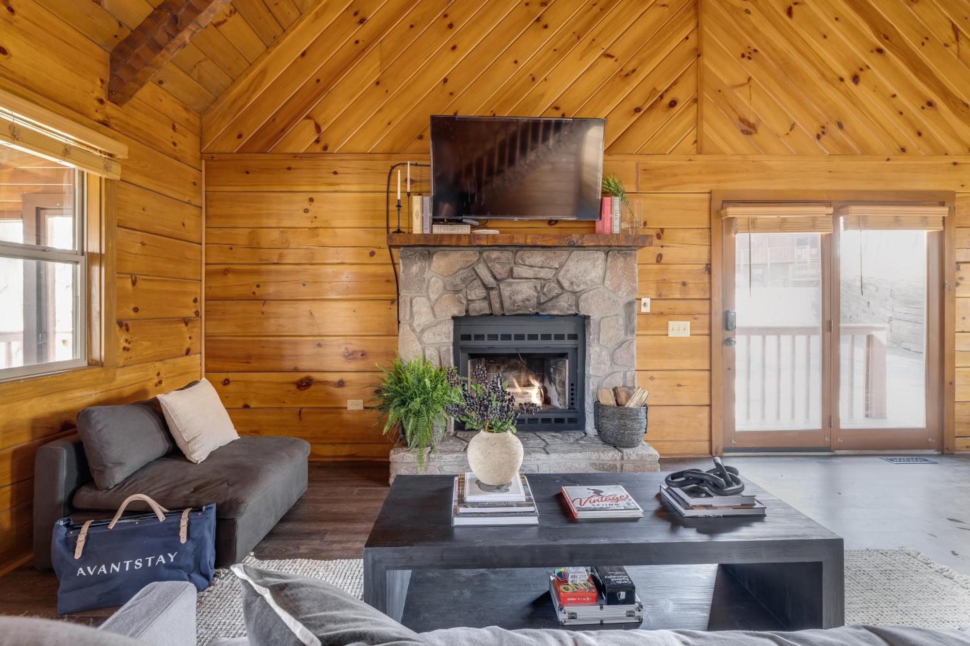 Dudley III By Avantstay Cosy Mountain Home W Hot Tub Great Views Pigeon Forge Exterior photo